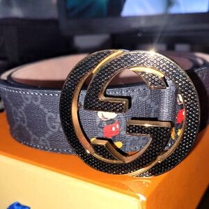 Gucci Black and Gold Luxury Belt